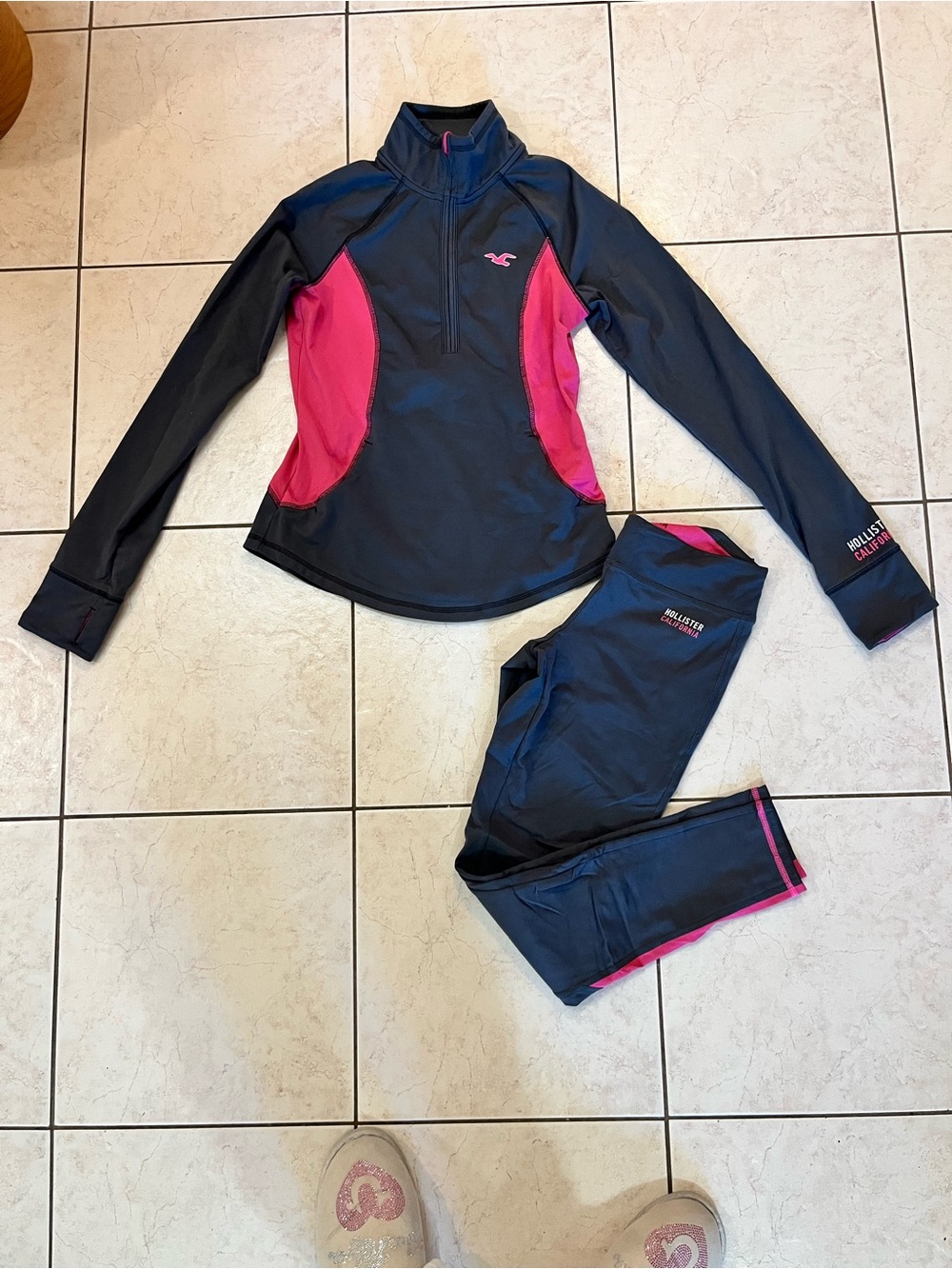 Hollister Black and Pink Long-Sleeve Swim Top & Leggings Set